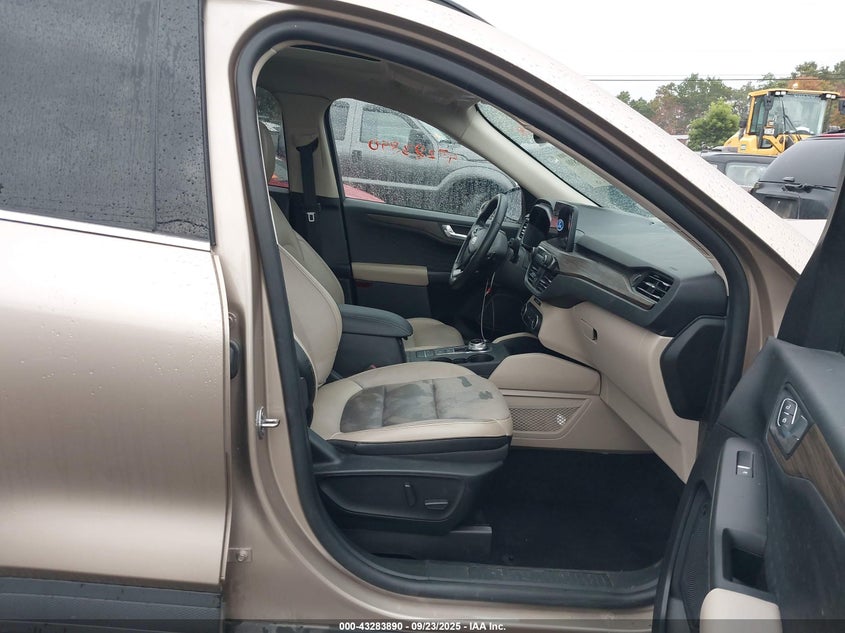 1FMCU9J94LUA59967 2020 FORD ESCAPE photo no. 5