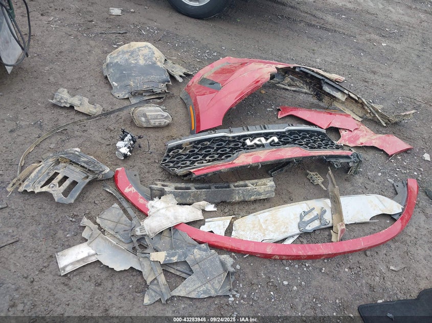 2023 KIA SORENTO HYBRID SX PRESTIGE - KNDRMDLG2P5130807