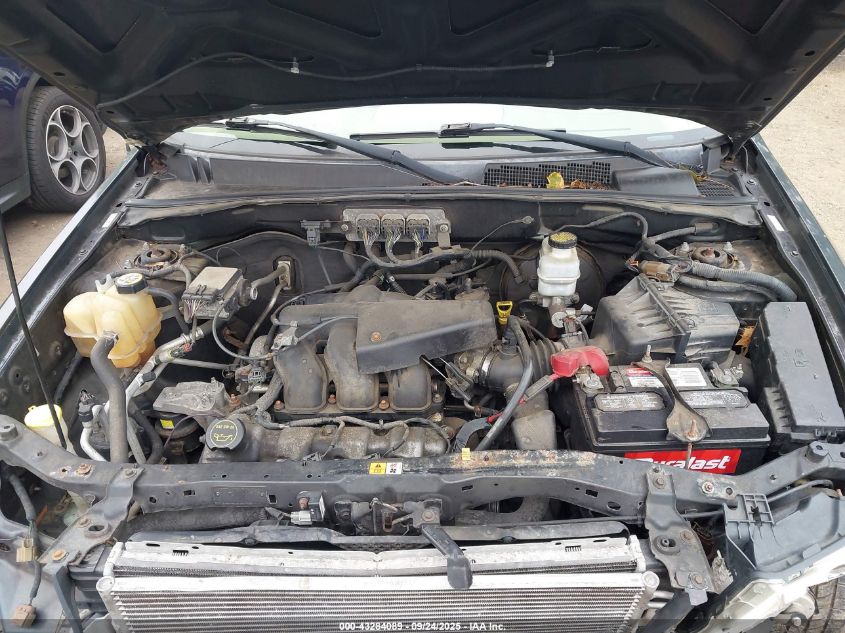 2008 Ford Escape VIN: 1FMCU03AX8KD48972 Lot: 43284089