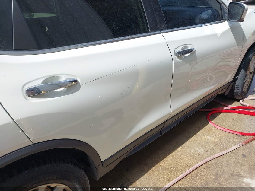 2017 NISSAN ROGUE SV - 5N1AT2MV9HC800377