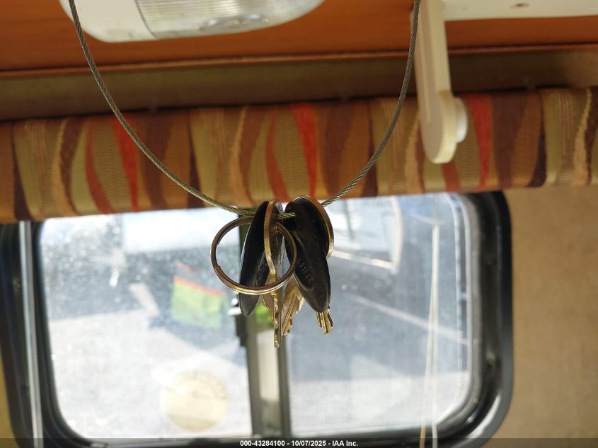 2015 Cherokee Grey Wolf VIN: 4X4TCKE20FK026342 Lot: 43284100