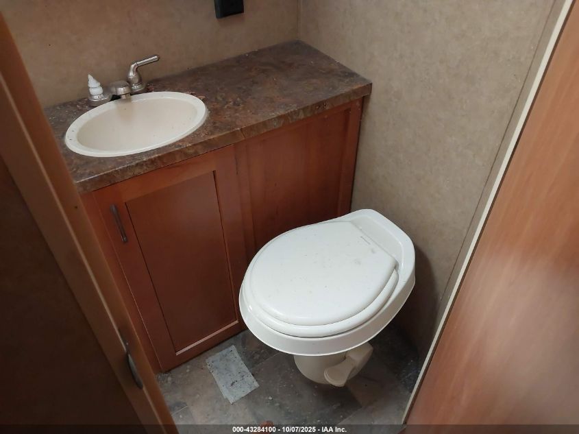 2015 Cherokee Grey Wolf VIN: 4X4TCKE20FK026342 Lot: 43284100