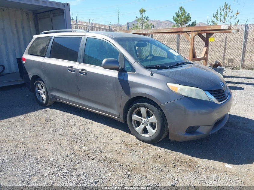 5TDKK3DC0BS137478 2011 Toyota Sienna Le V6 auction photo 1