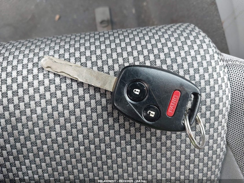 2011 Honda Cr-Z VIN: JHMZF1C43BS011851 Lot: 43284127