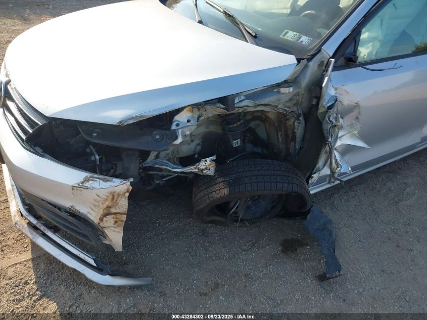 2015 Volkswagen Jetta 2.0L S VIN: 3VW2K7AJ4FM277241 Lot: 43284302