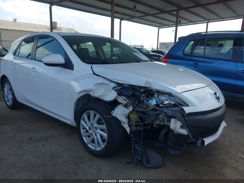 MAZDA 3 I GRAND TOURING