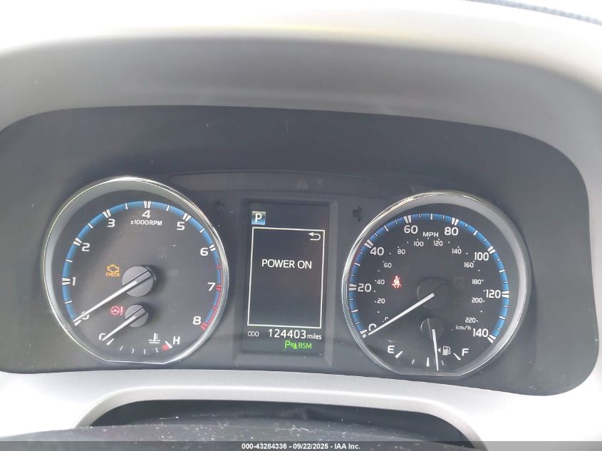 2017 Toyota Rav4 Platinum VIN: 2T3YFREV4HW370286 Lot: 43284336