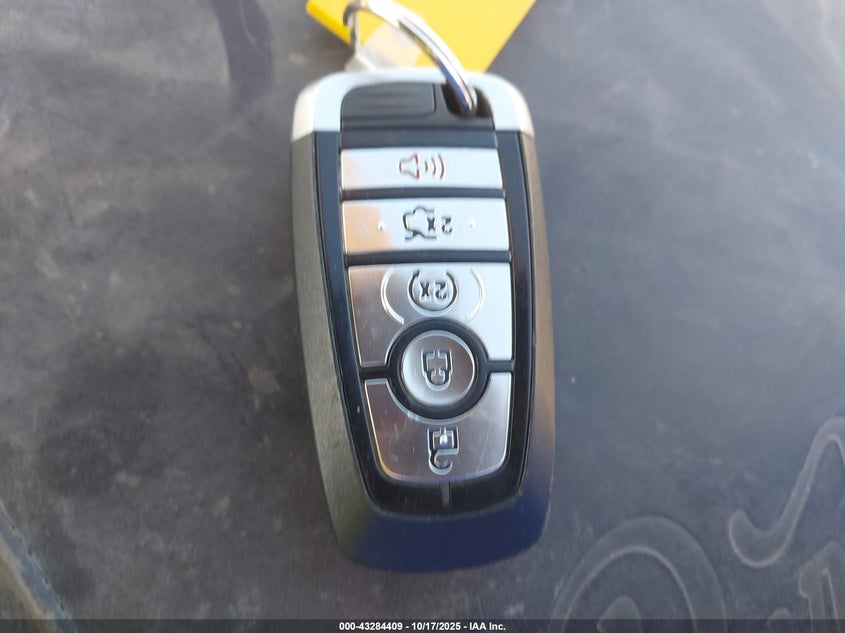 2017 Ford Fusion Titanium VIN: 3FA6P0K93HR114612 Lot: 43284409