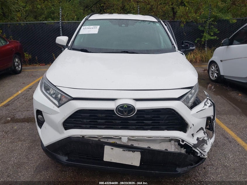 2021 TOYOTA RAV4 XLE - 2T3P1RFV5MW157706