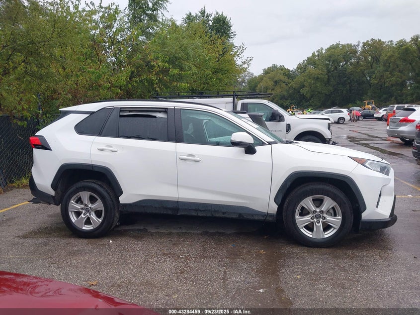 2021 TOYOTA RAV4 XLE - 2T3P1RFV5MW157706
