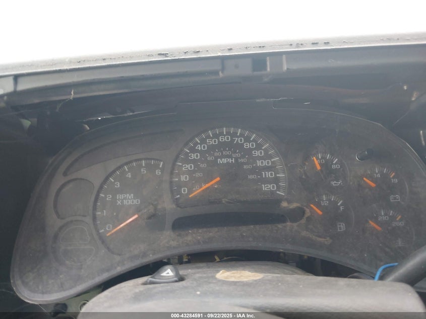 2003 Chevrolet Tahoe Lt VIN: 1GNEK13Z63R200940 Lot: 43284591