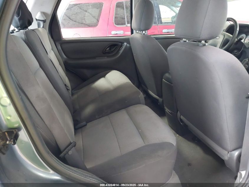 2005 Ford Escape Xls VIN: 1FMYU02Z25KA39635 Lot: 43284614