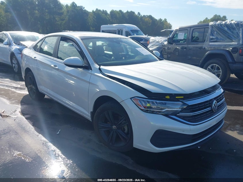 VOLKSWAGEN JETTA 1.5T SE