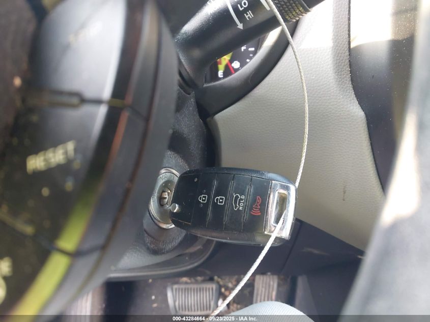 2016 Kia Soul VIN: KNDJN2A28G7338197 Lot: 43284664