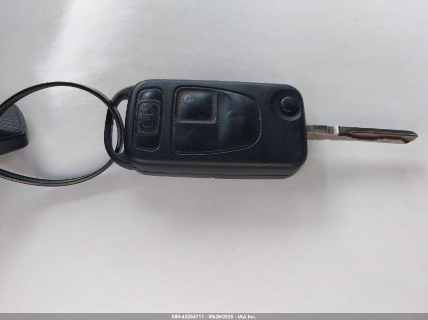 2011 Mercedes-Benz Sprinter 2500 High Roof VIN: WD3PE8CB9B5586998 Lot: 43284711