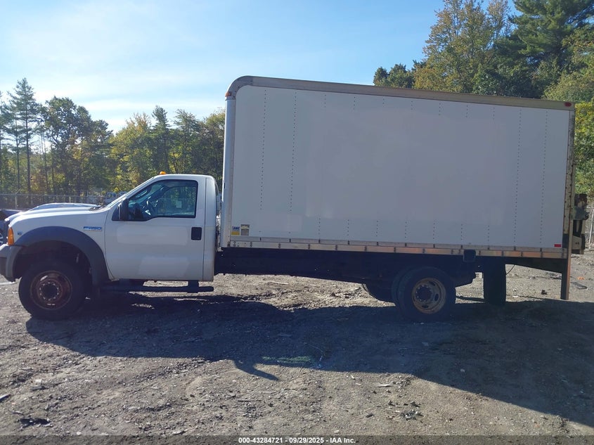 2005 Ford F-450 Xl/Xlt VIN: 1FDXF46Y85EB31409 Lot: 43284721