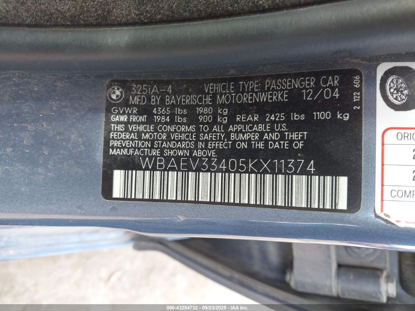 2005 BMW 325I VIN: WBAEV33405KX11374 Lot: 43284732