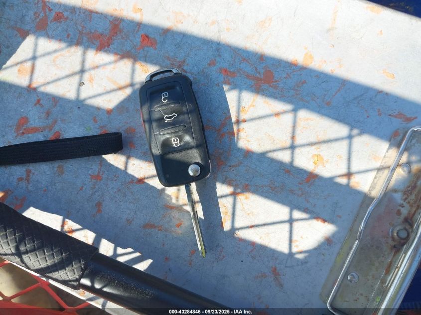 2015 Volkswagen Passat 1.8T Wolfsburg Edition VIN: 1VWAT7A35FC048725 Lot: 43284846