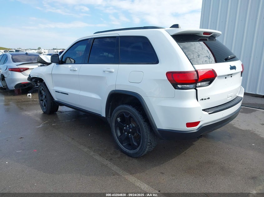 VIN 1C4RJFAG1JC370361 2018 JEEP GRAND CHEROKEE UPLAND 4X4