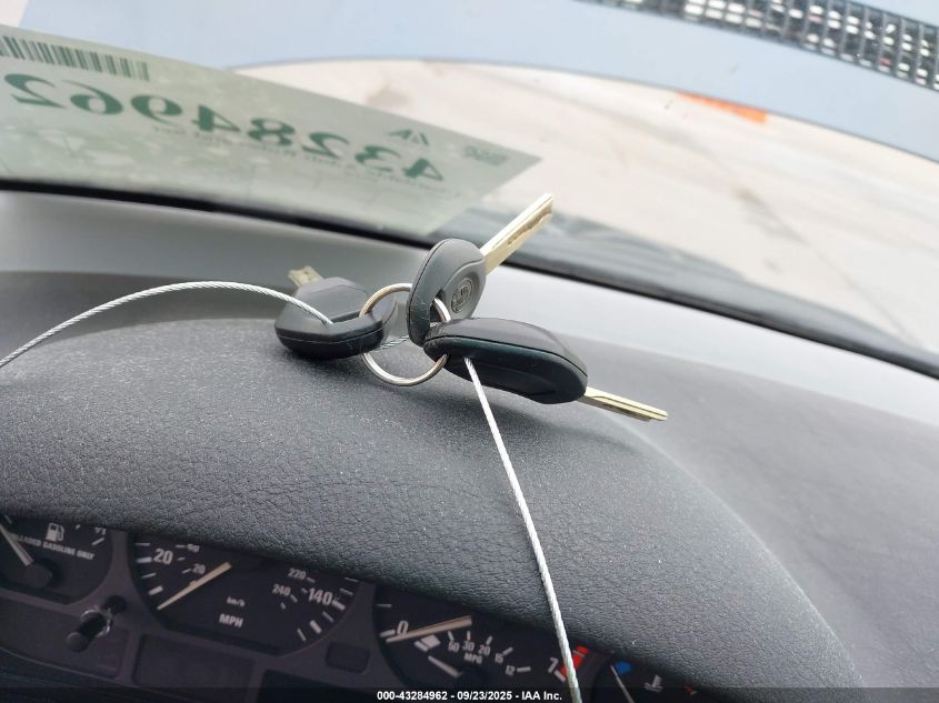 2000 BMW 323 I VIN: WBAAM3345YCB26079 Lot: 43284962