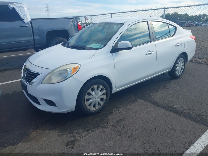 Vin: 3n1cn7ap4dl885365, lot: 43779582, nissan versa s/s plus/sv/sl 20132