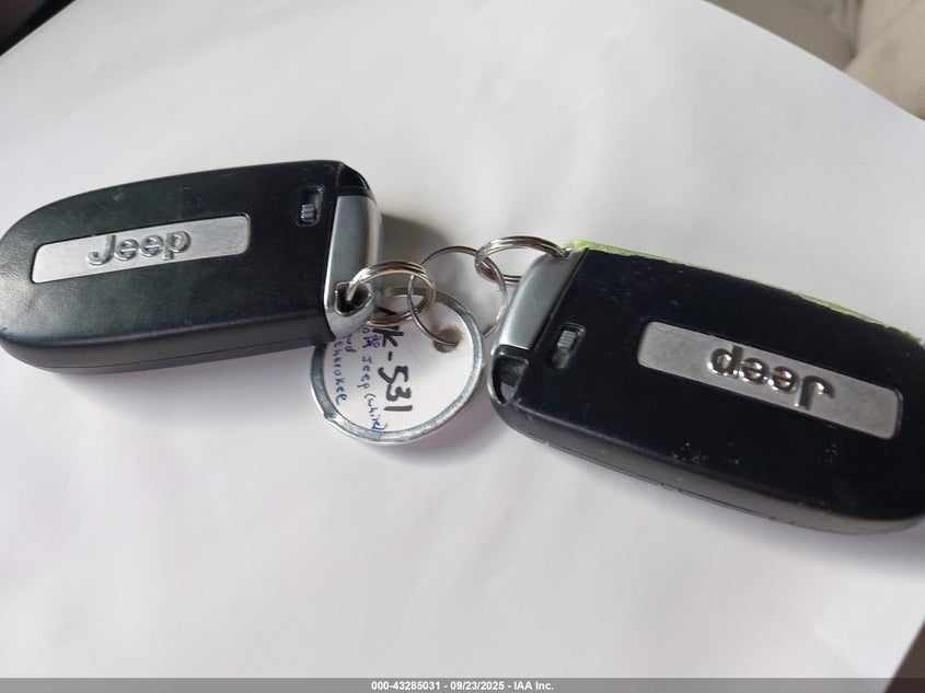 2020 JEEP GRAND CHEROKEE LAREDO E 4X4 - 1C4RJFAG9LC193951