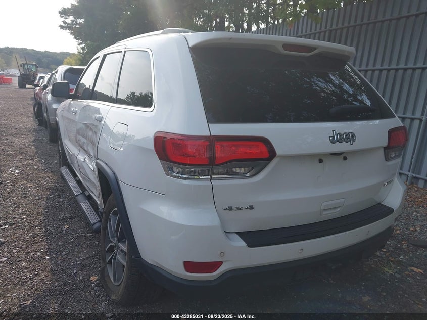 2020 JEEP GRAND CHEROKEE LAREDO E 4X4 - 1C4RJFAG9LC193951