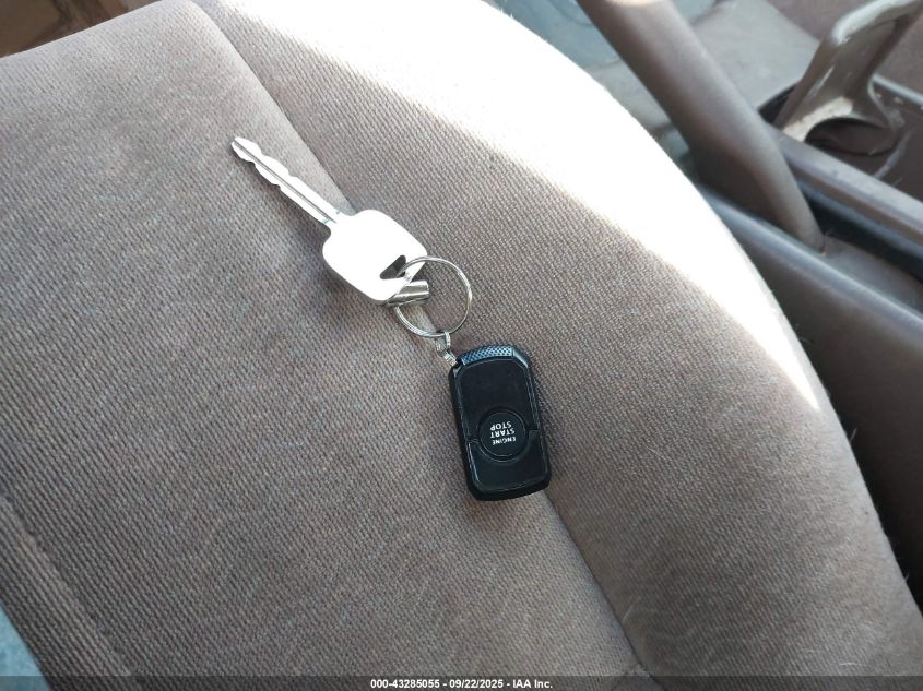 1999 Toyota Camry Le VIN: JT2BG22K0X0310067 Lot: 43285055