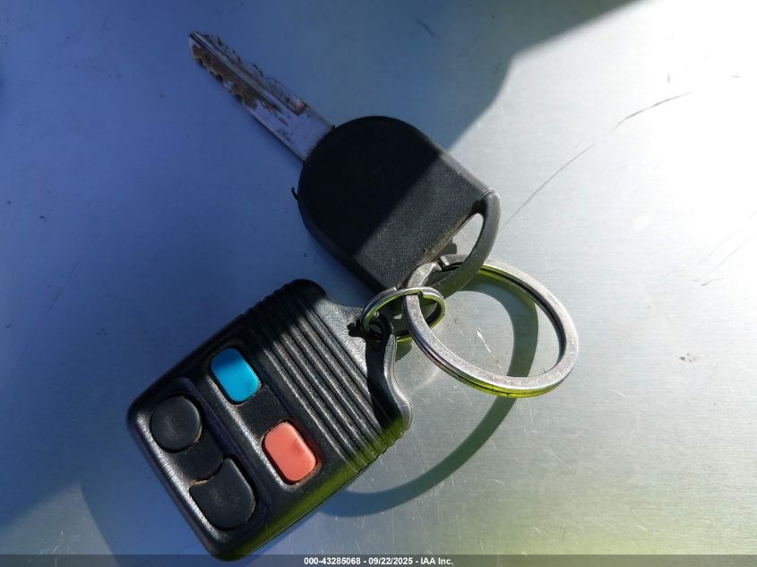 2004 Ford Expedition Xls VIN: 1FMRU13W04LA03658 Lot: 43285068