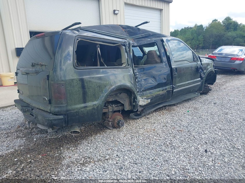 1FMNU42LX5ED43932 2005 FORD EXCURSION photo no. 4