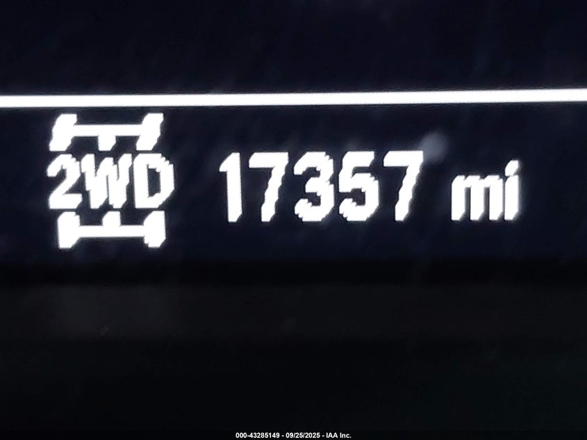 2022 CHEVROLET SILVERADO 1500 4WD  SHORT BED CUSTOM - 1GCPDBEK3NZ506563