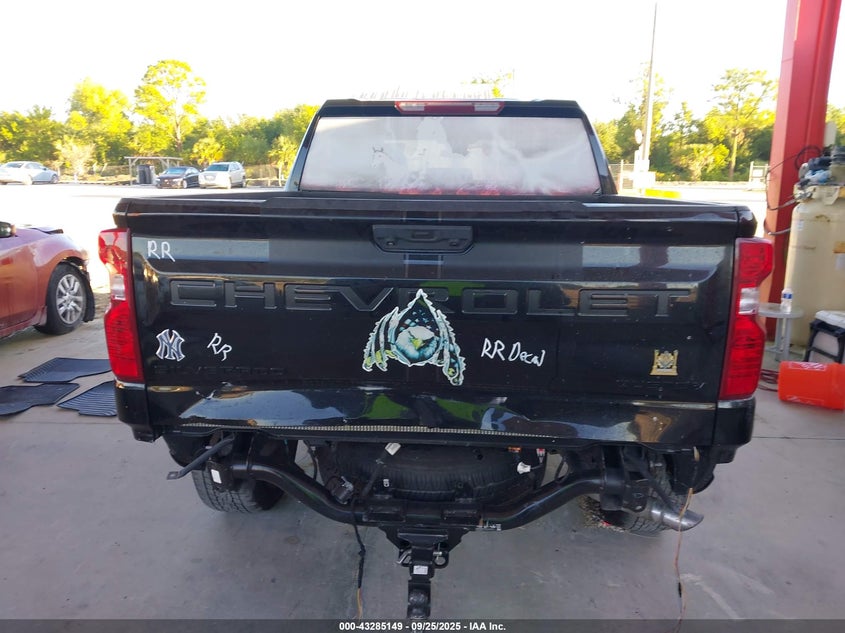 2022 CHEVROLET SILVERADO 1500 4WD  SHORT BED CUSTOM - 1GCPDBEK3NZ506563