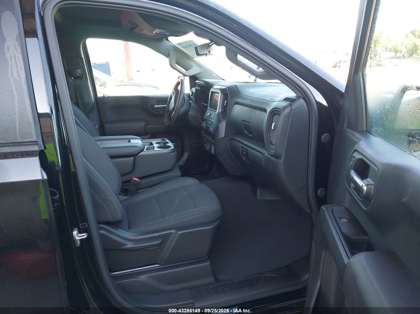 2022 CHEVROLET SILVERADO 1500 4WD  SHORT BED CUSTOM - 1GCPDBEK3NZ506563