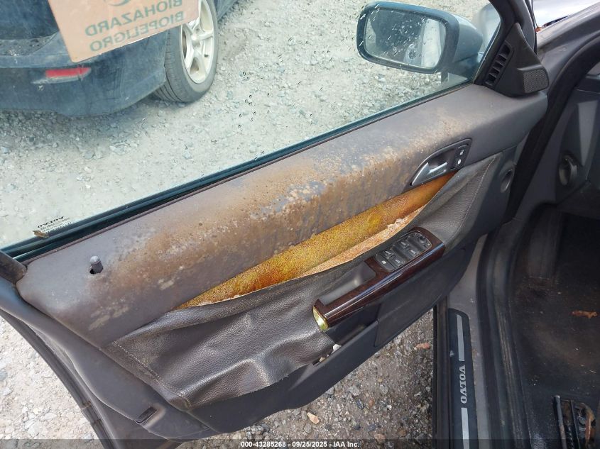 2004 Volvo S40 2.4I VIN: YV1MS382342026826 Lot: 43285268