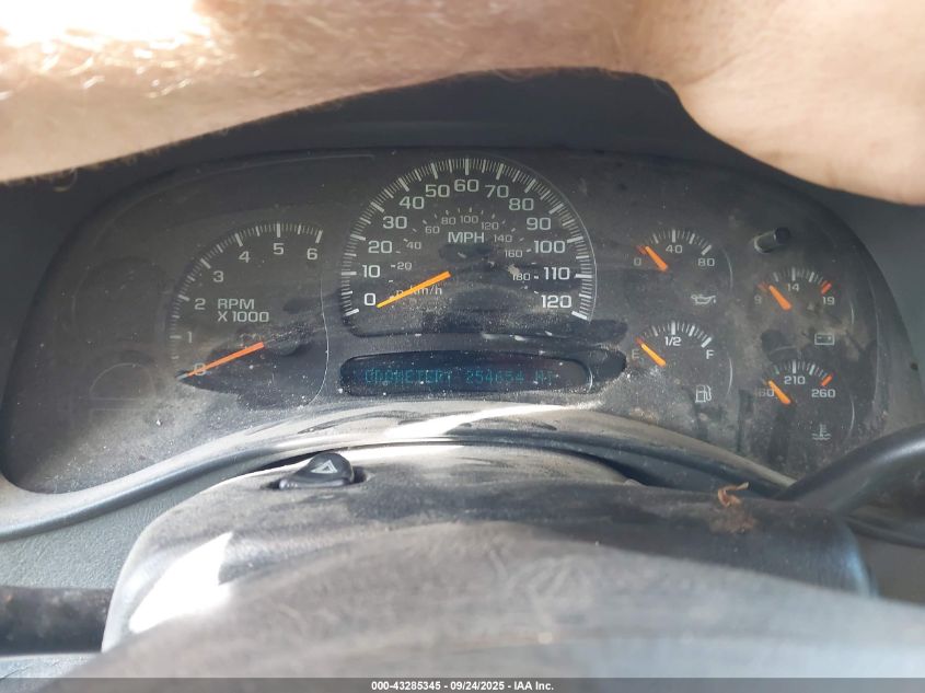 2005 Chevrolet Silverado 1500Hd Ls VIN: 1GCGK13U85F843588 Lot: 43285345