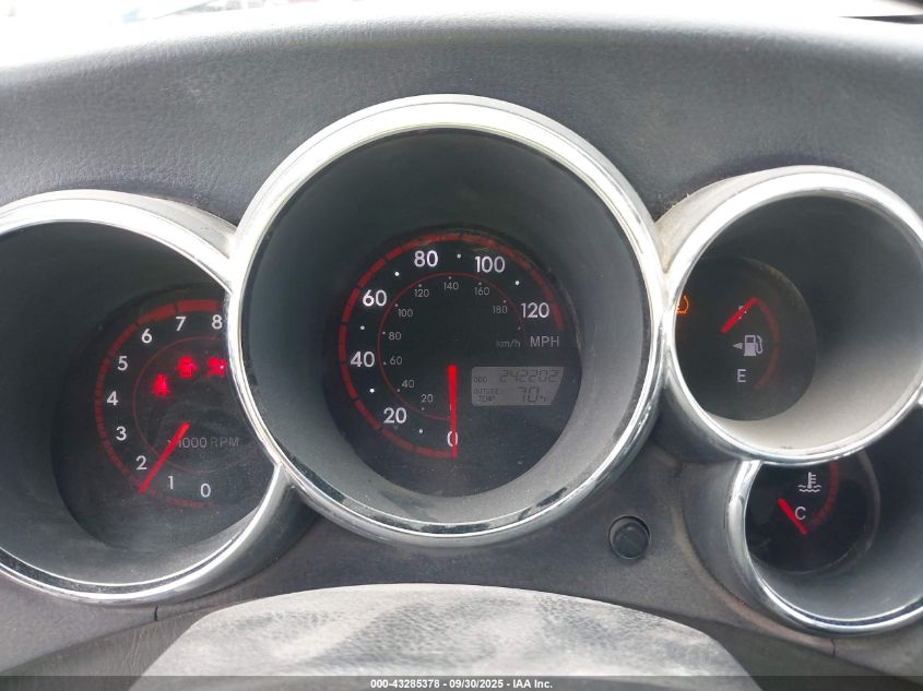 2006 Toyota Matrix Xr VIN: 2T1LR30E46C560439 Lot: 43285378