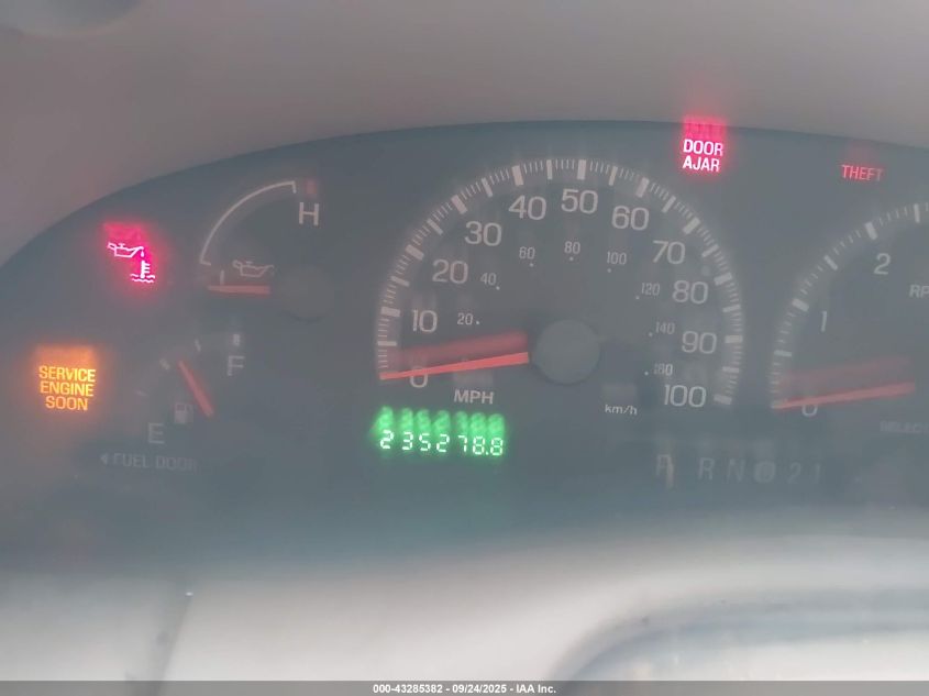 2002 Ford Expedition Eddie Bauer VIN: 1FMRU17L92LA59434 Lot: 43285382