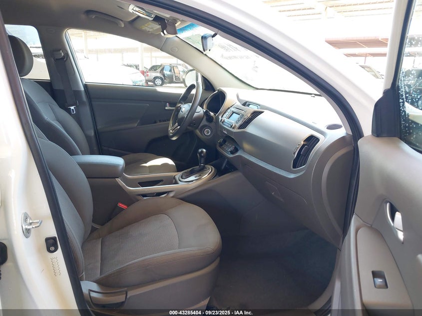 KNDPBCAC5G7815279 2016 KIA SPORTAGE photo no. 5