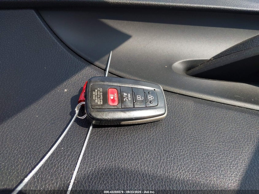 2018 TOYOTA PRIUS PRIME PREMIUM - JTDKARFP3J3083017