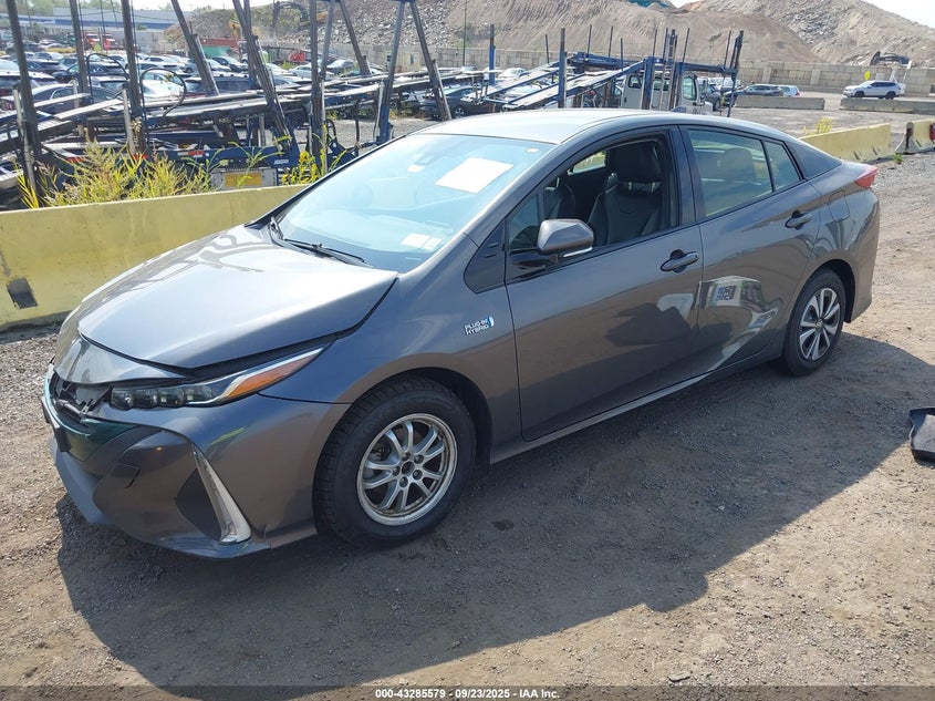2018 TOYOTA PRIUS PRIME PREMIUM - JTDKARFP3J3083017