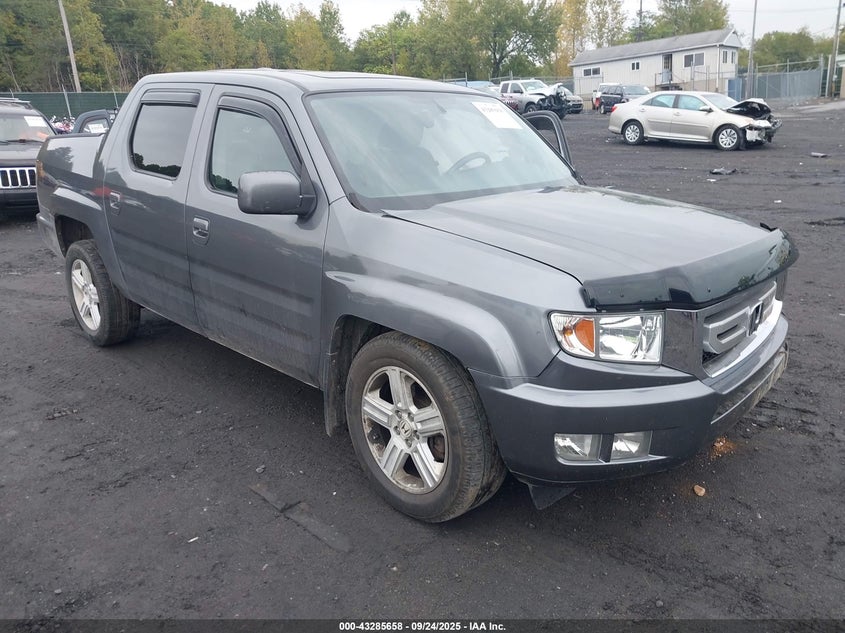 2013 HONDA RIDGELINE RTL - 5FPYK1F57DB011419