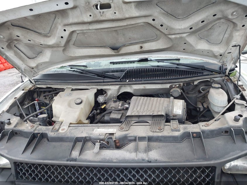 2004 Chevrolet Express Cutaway Base W/C7L/C7N VIN: 1GBJG31UX41201069 Lot: 43285729