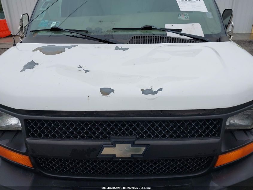 2004 Chevrolet Express Cutaway Base W/C7L/C7N VIN: 1GBJG31UX41201069 Lot: 43285729