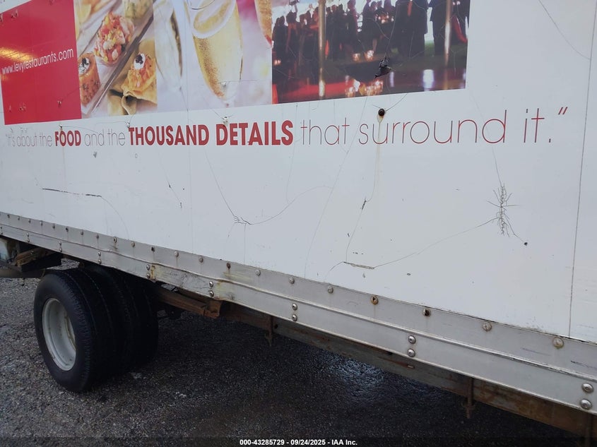 2004 Chevrolet Express Cutaway Base W/C7L/C7N VIN: 1GBJG31UX41201069 Lot: 43285729