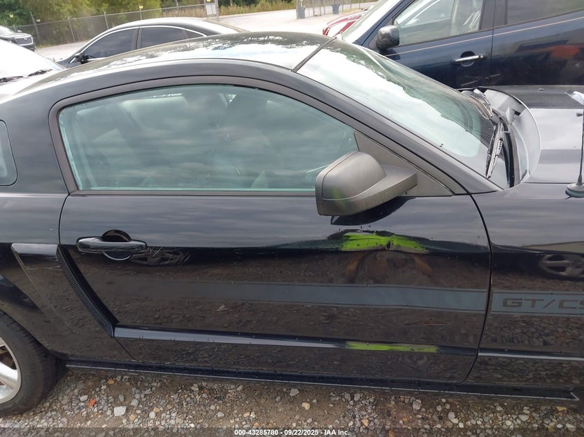 2008 Ford Mustang VIN: 1ZVHT82H585111909 Lot: 43285780