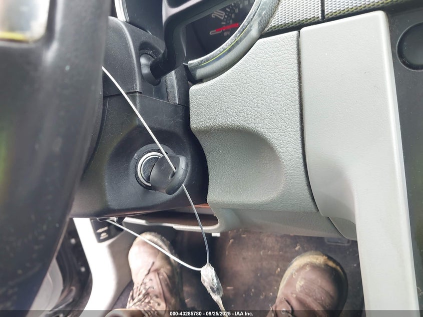 2008 Ford Mustang VIN: 1ZVHT82H585111909 Lot: 43285780