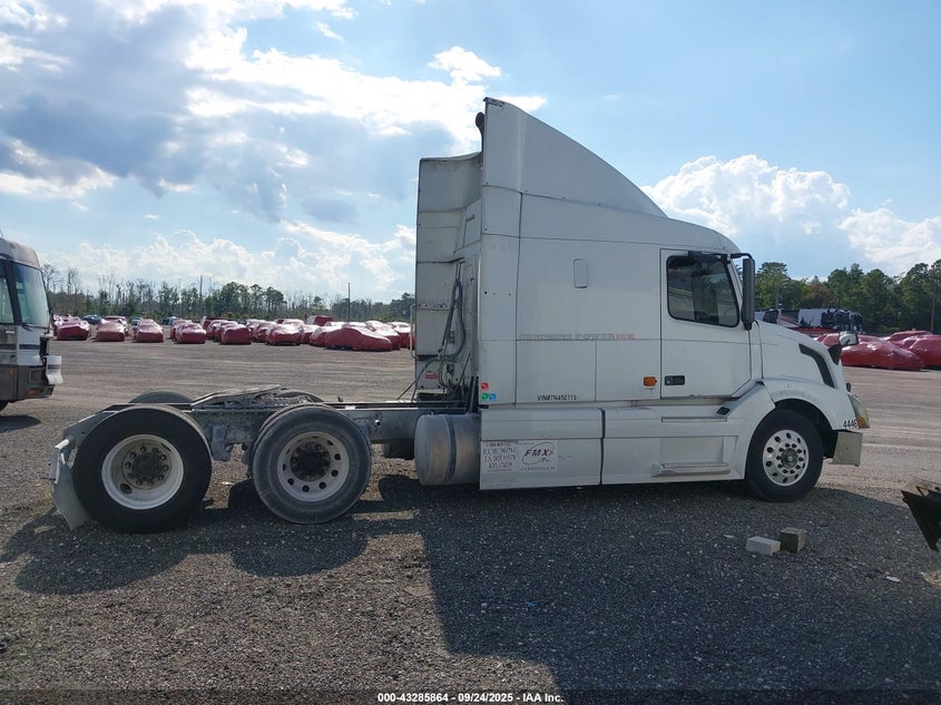 2007 Volvo Vn Vnl VIN: 4V4NC9TJ57N450119 Lot: 43285864