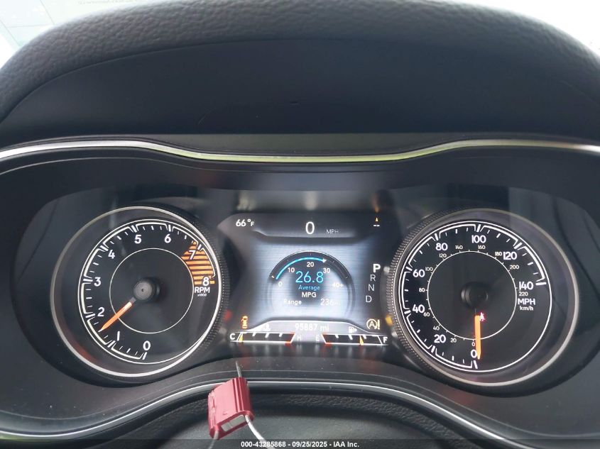 2019 Jeep Cherokee Limited 4X4 VIN: 1C4PJMDX1KD304363 Lot: 43285868