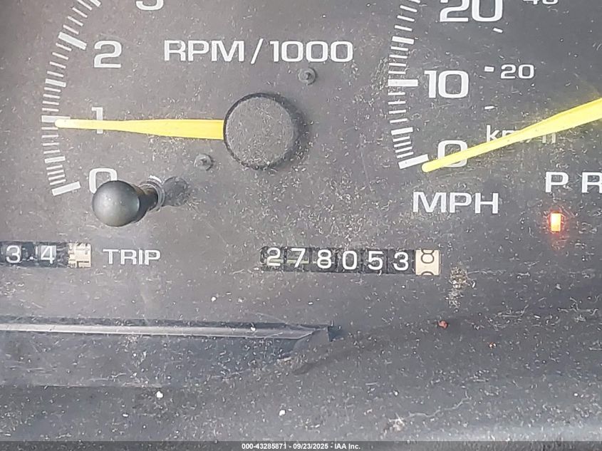 1998 Chevrolet Tahoe Ls VIN: 1GNEK13R2WJ336615 Lot: 43285871