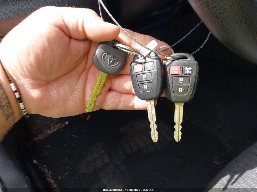 2016 Toyota Camry Le VIN: 4T4BF1FK2GR553212 Lot: 43285954